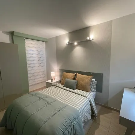 Nana's Dream * טרור