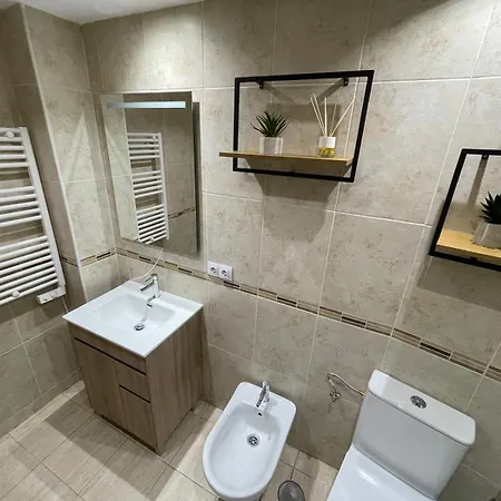 Nana's Dream דירה טרור